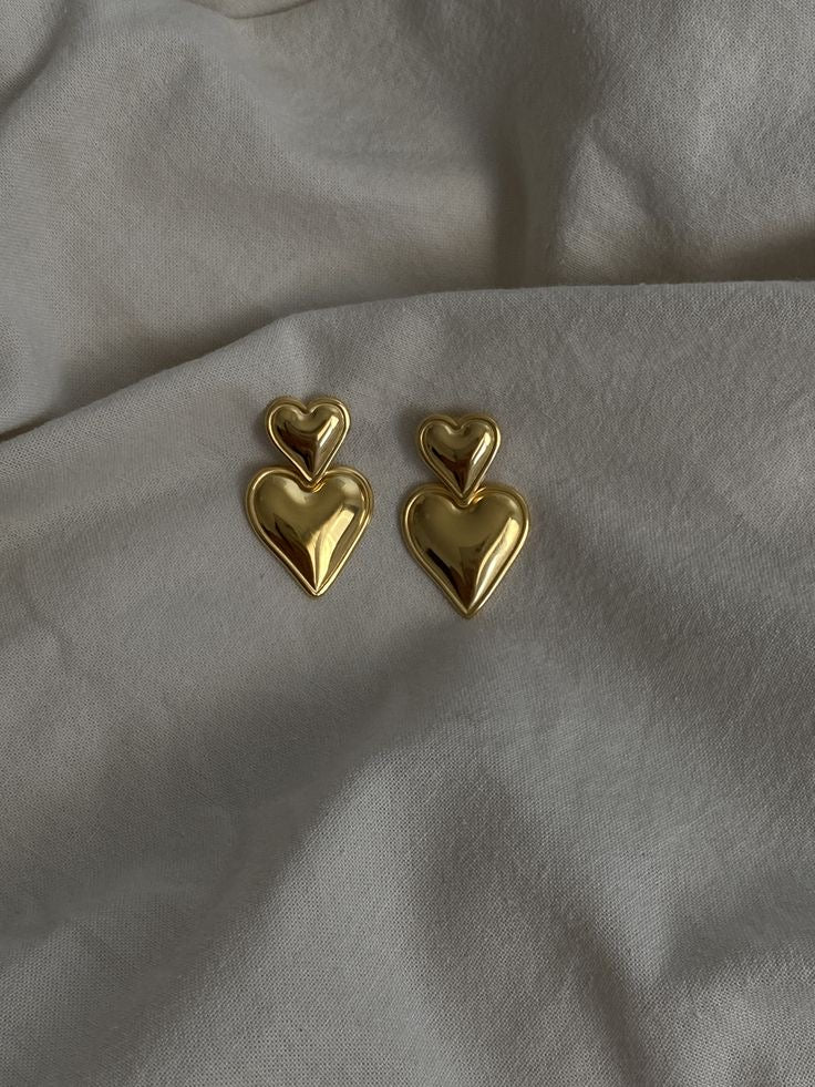 Diva heart earrings♥️