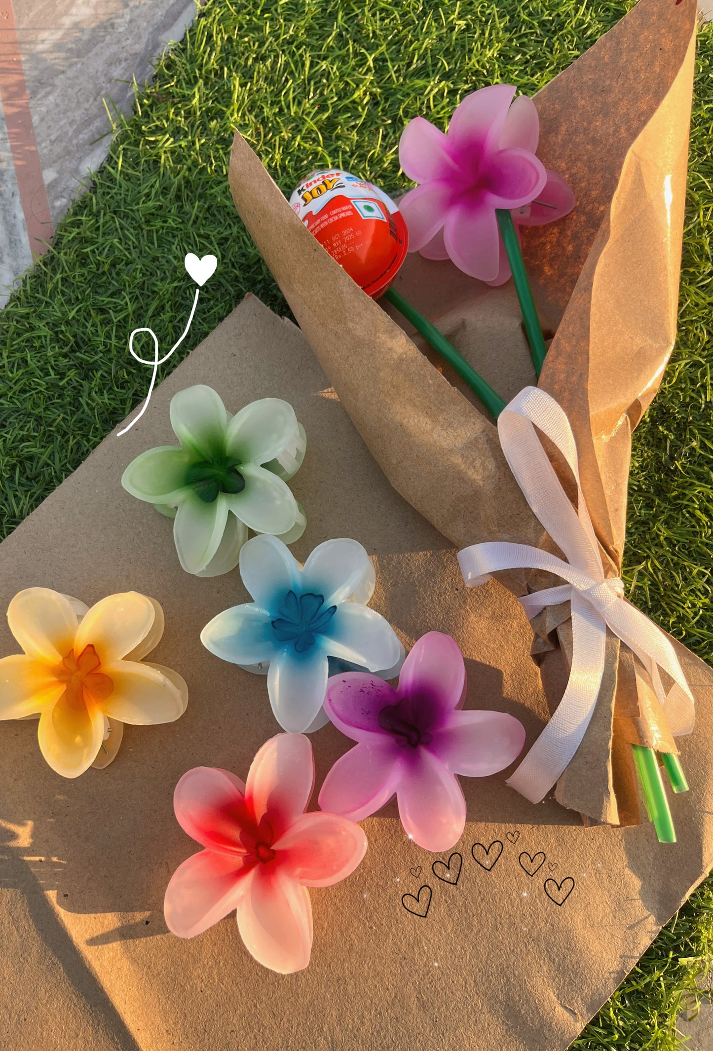 Pookie flower clawclip with kinderjoy bouquet 💐🎀🥰♥️