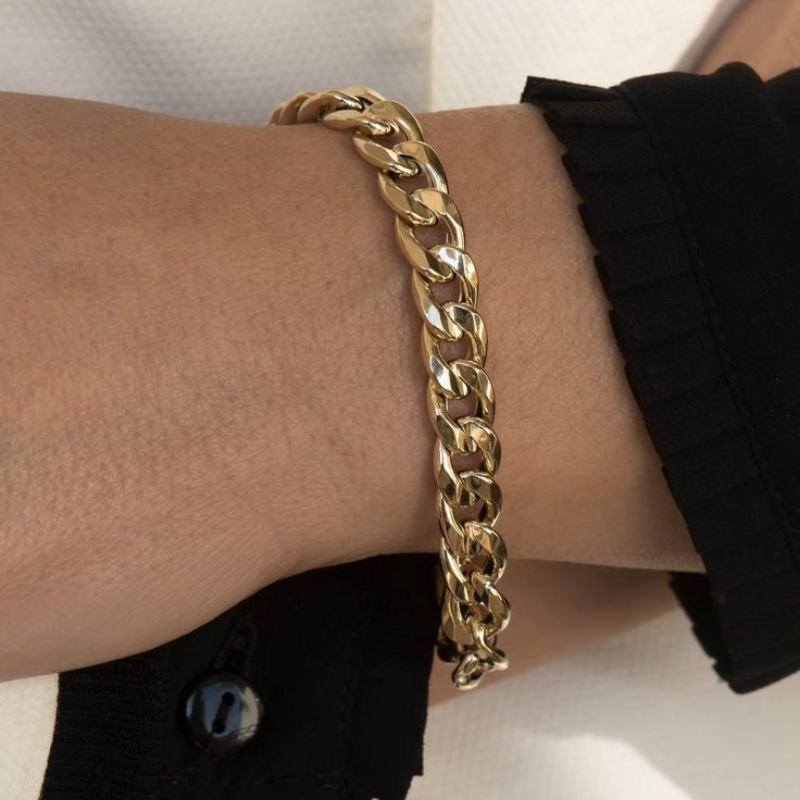 Golden “avici”chain bracelet for guy✨