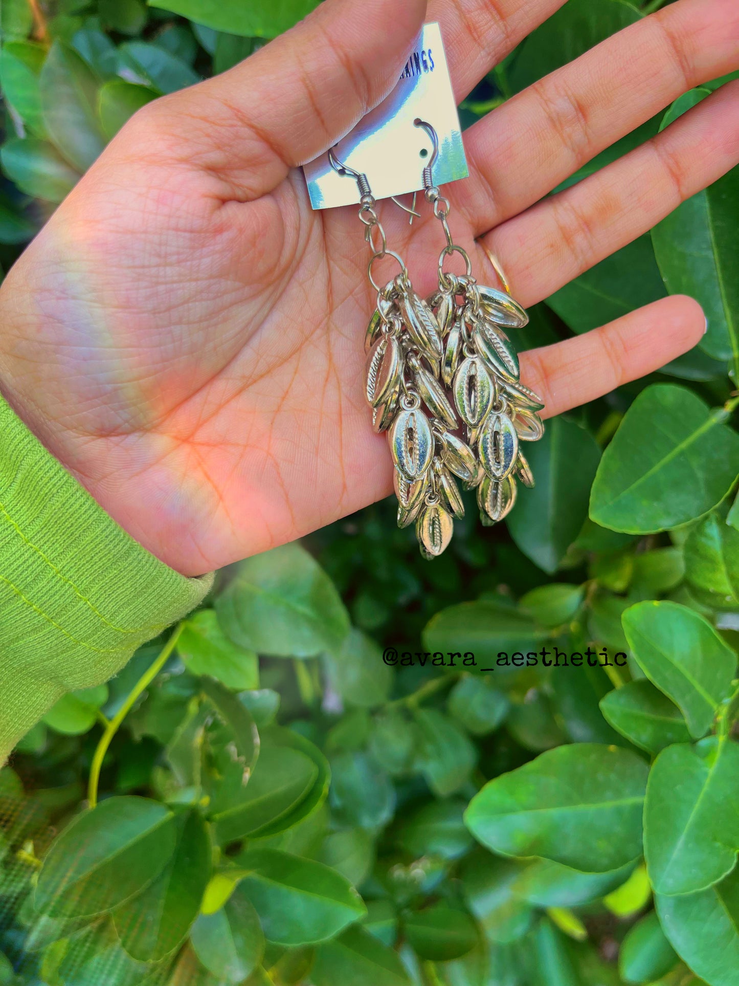 Silver cowrie oxidised earrings🤍✨