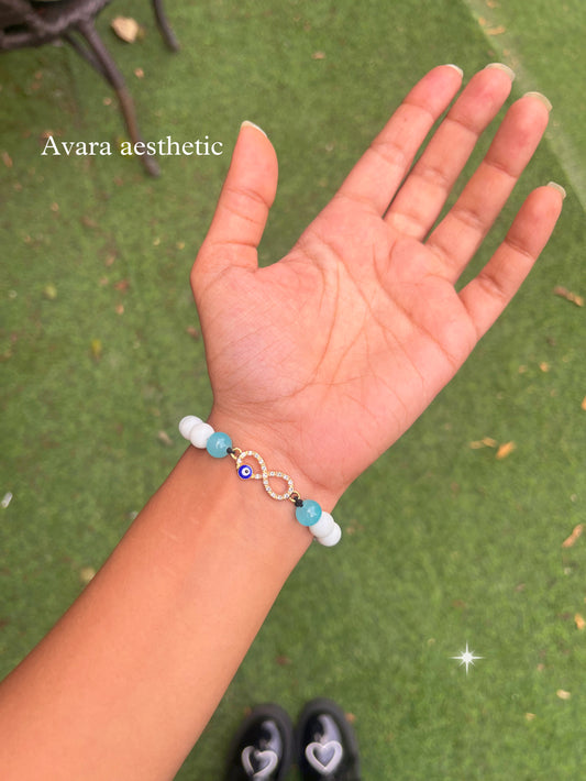 Infinity nazar white beaded bracelet 🧿🌼💙